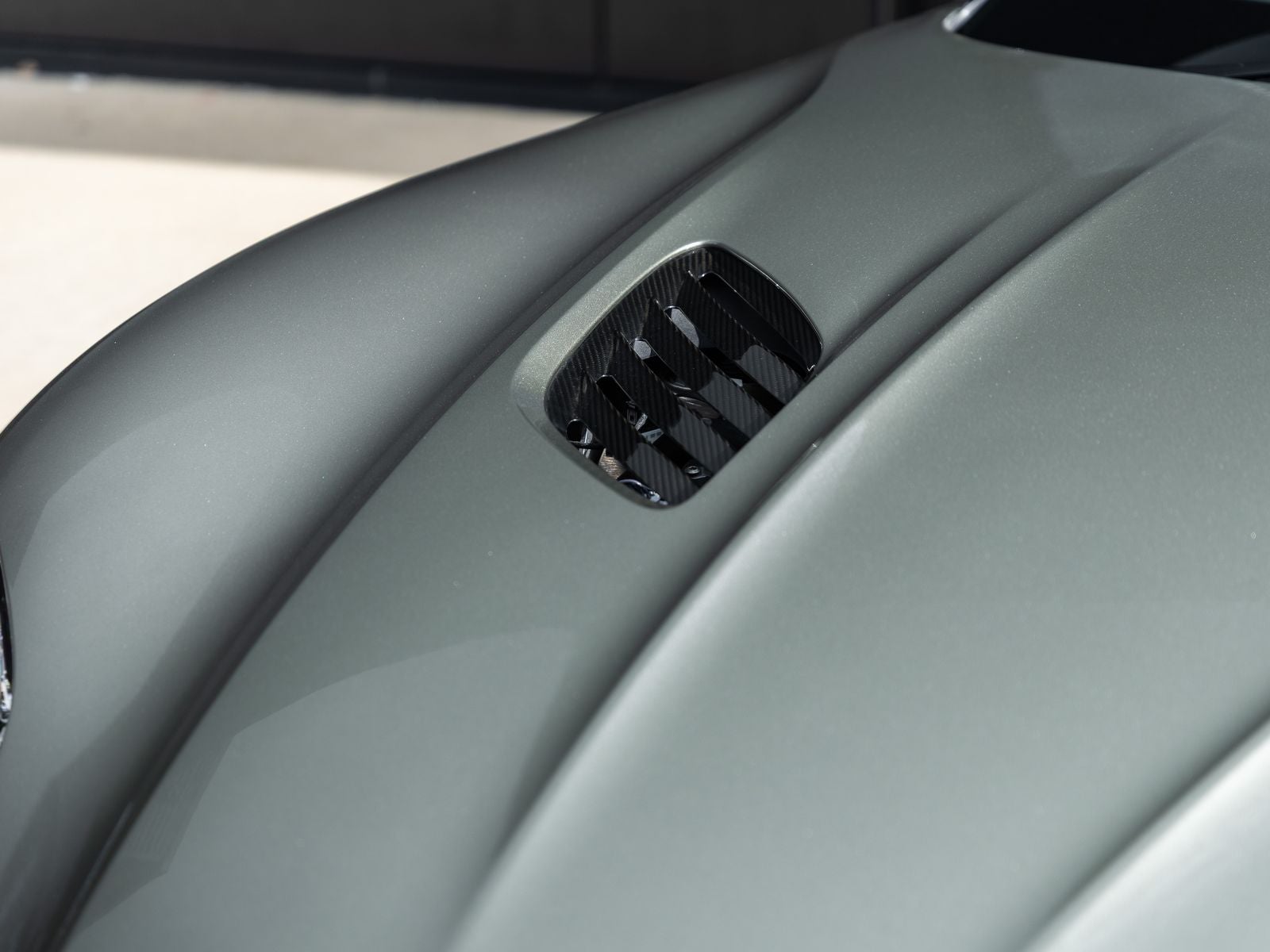 2023 Aston Martin DBS Volante