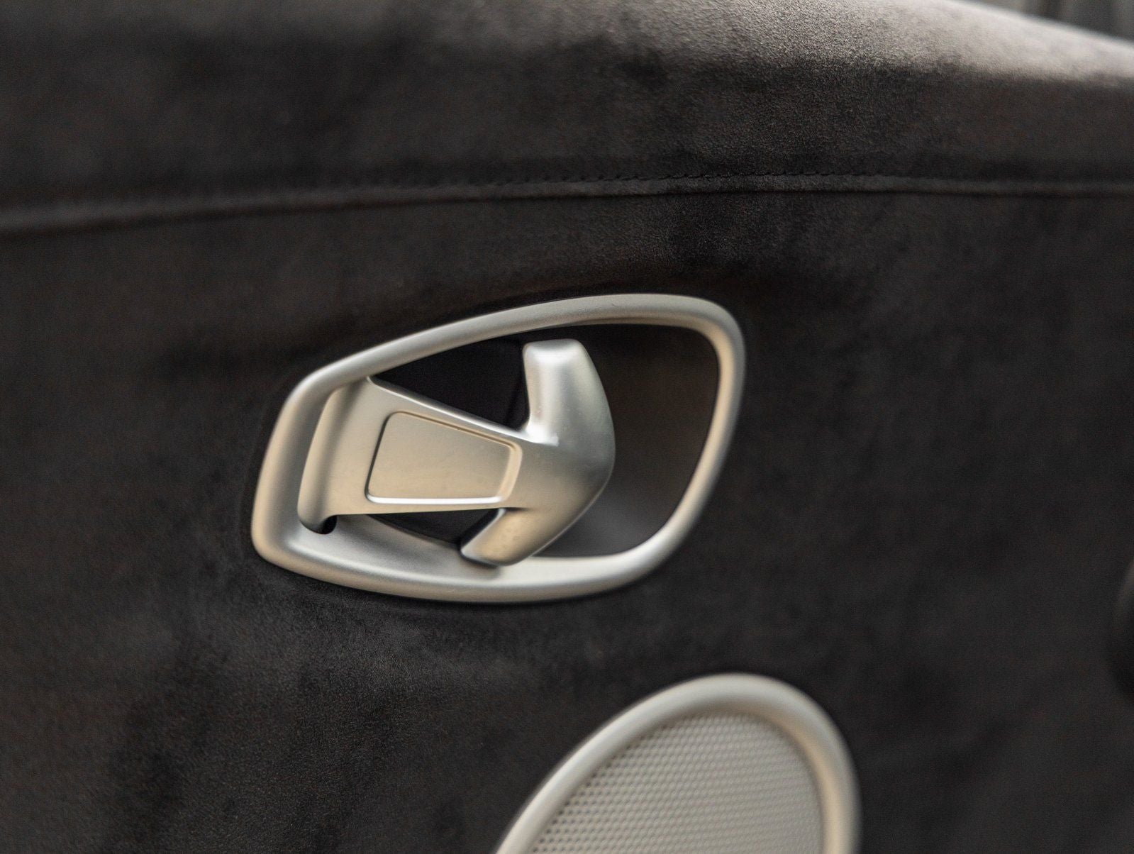 2019 Aston Martin Vantage Base