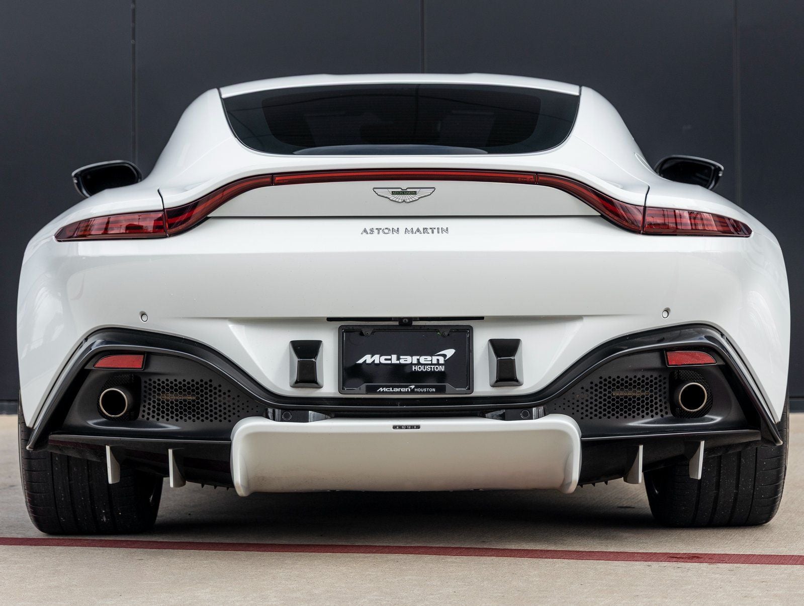 2019 Aston Martin Vantage Base