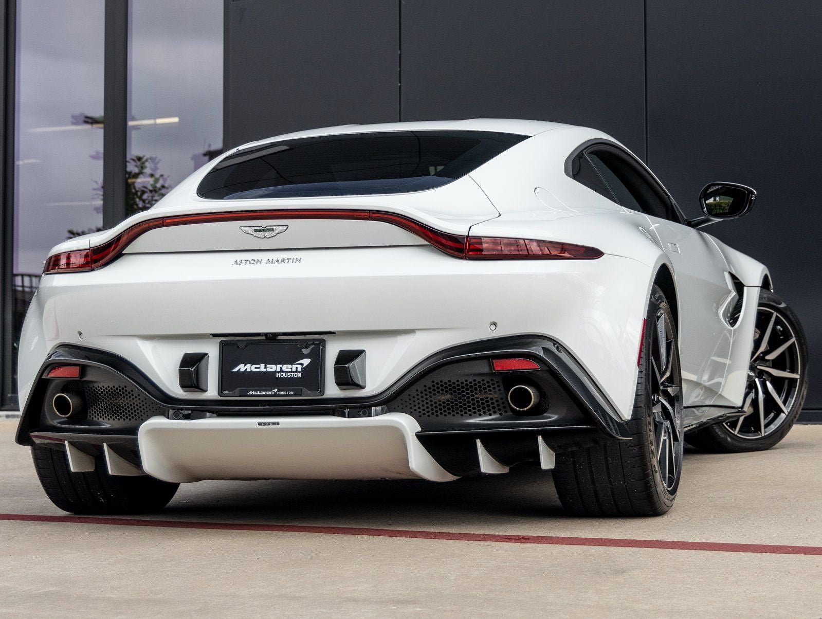 2019 Aston Martin Vantage Base