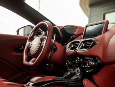 2020 Aston Martin Vantage Base