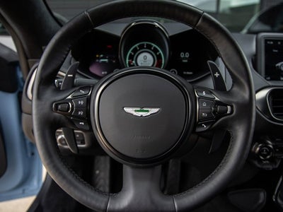 2022 Aston Martin Vantage Base