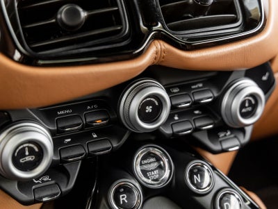 2020 Aston Martin Vantage Base