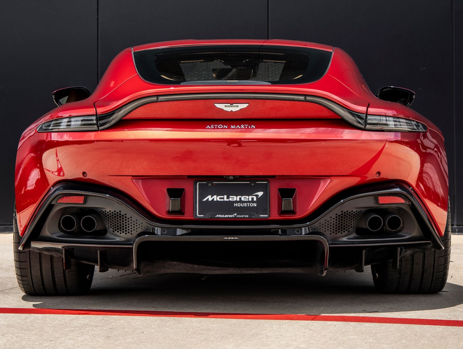 2020 Aston Martin Vantage Base
