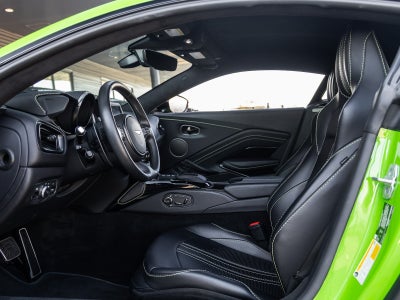 2022 Aston Martin Vantage Base