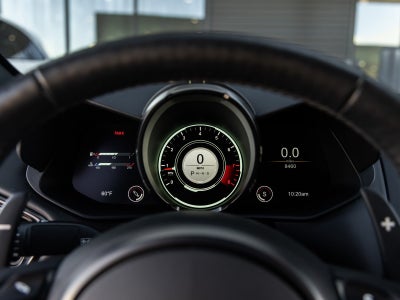 2022 Aston Martin Vantage Base