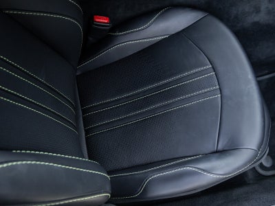 2022 Aston Martin Vantage Base