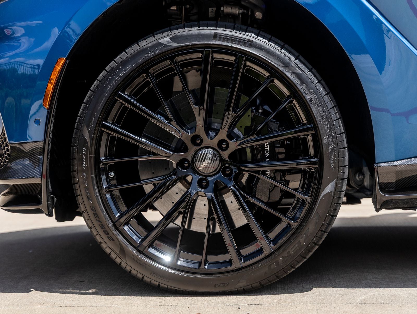 2023 Aston Martin DBX 707