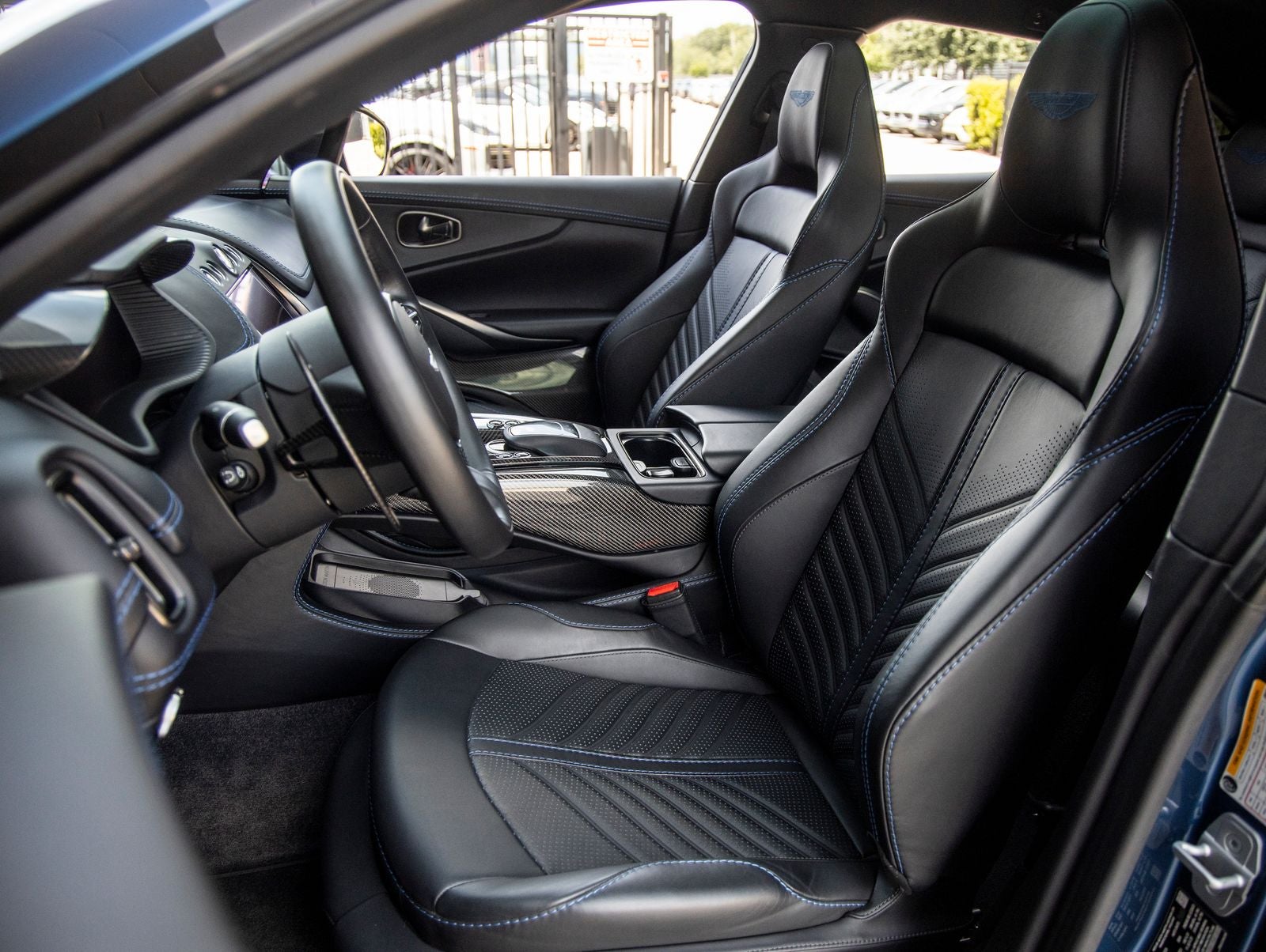 2023 Aston Martin DBX 707