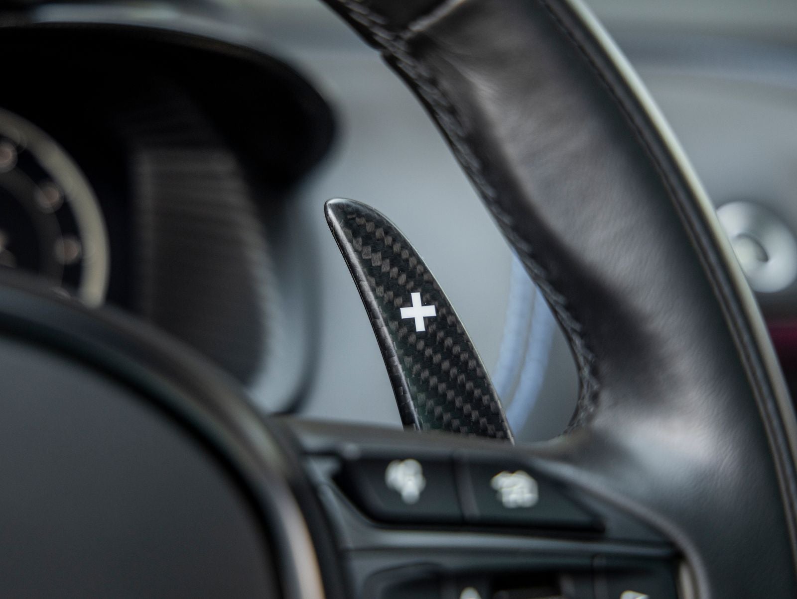 2023 Aston Martin DBX 707
