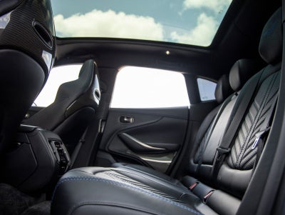2023 Aston Martin DBX 707