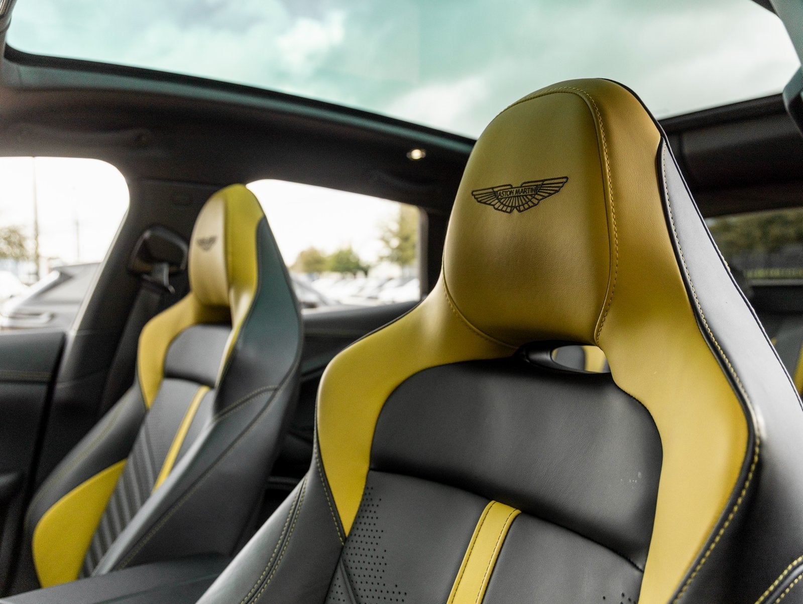 2024 Aston Martin DBX 707