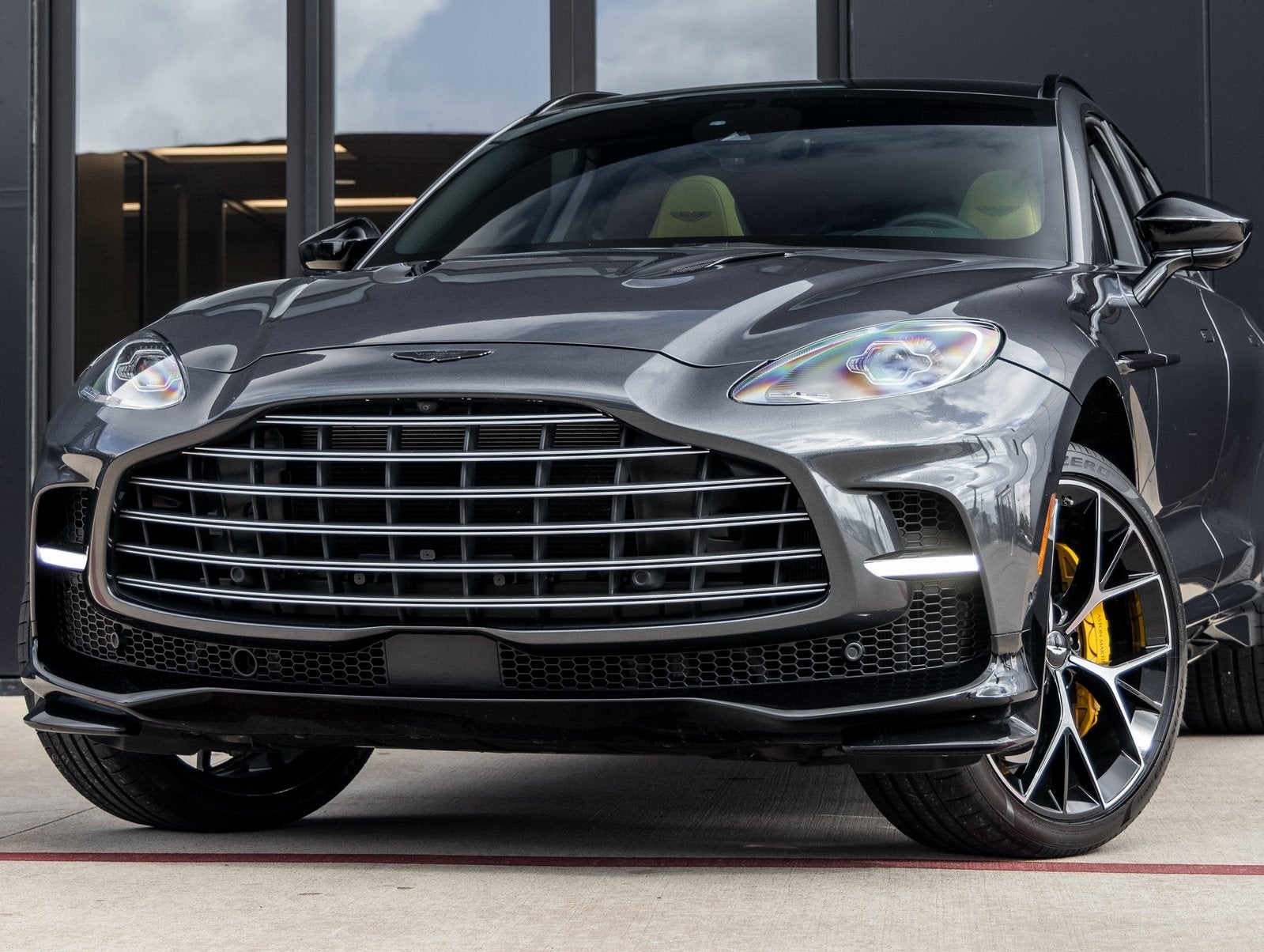 2024 Aston Martin DBX 707
