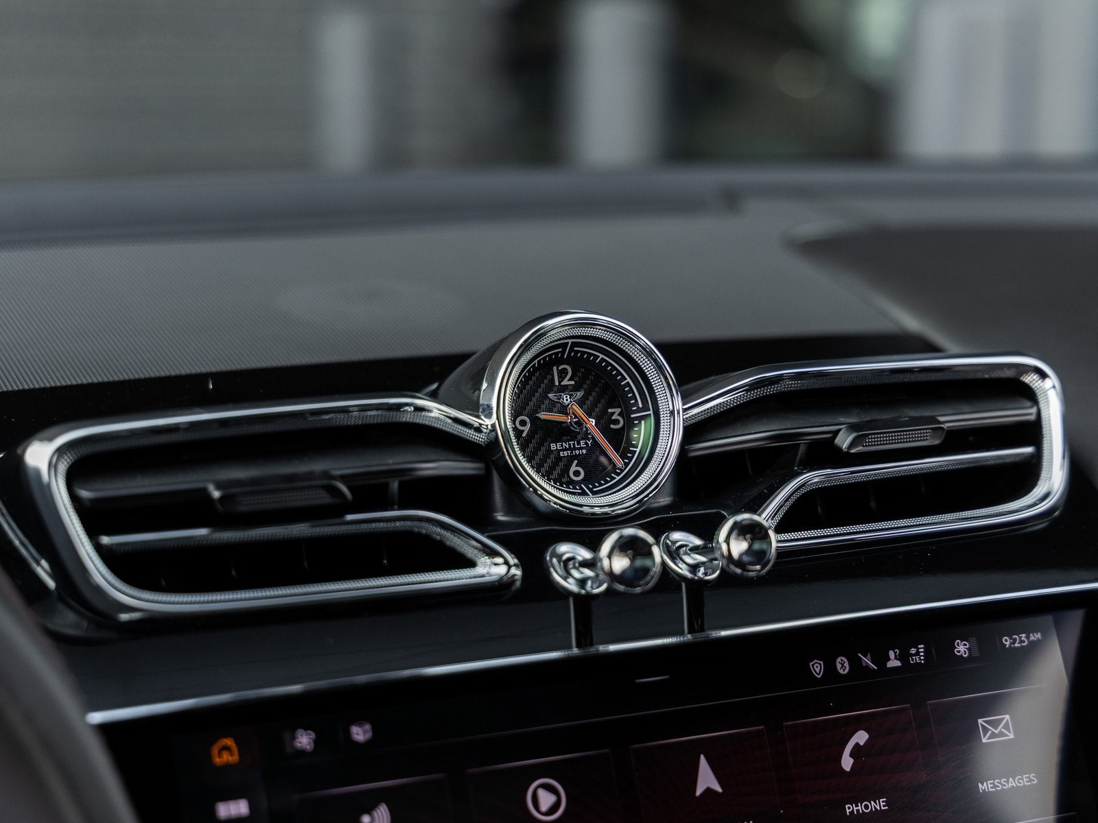 2022 Bentley Bentayga V8