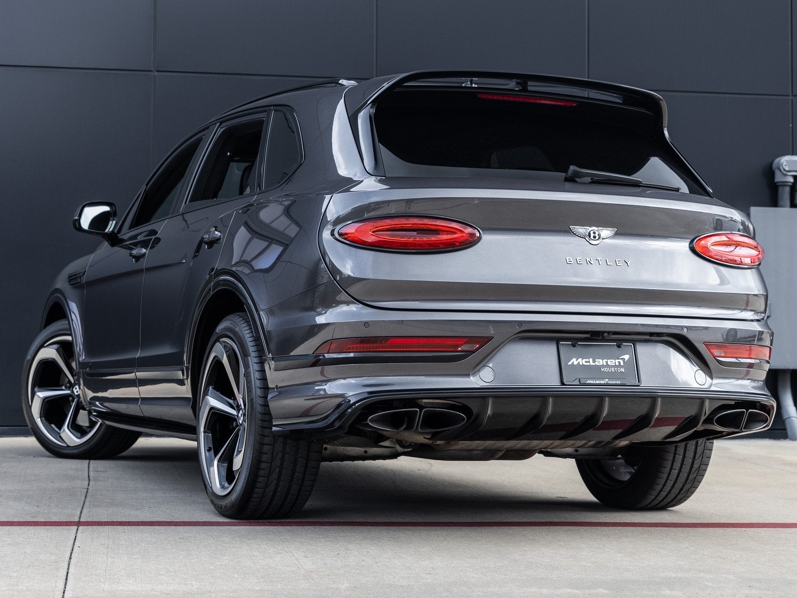 2022 Bentley Bentayga V8