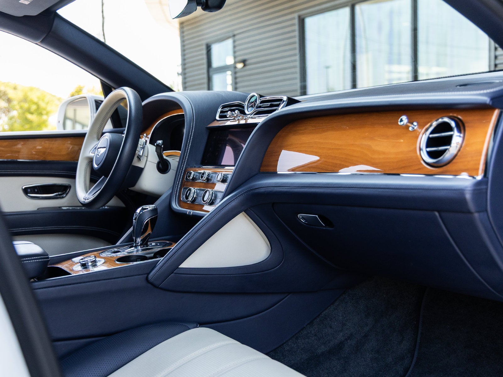 2021 Bentley Bentayga V8