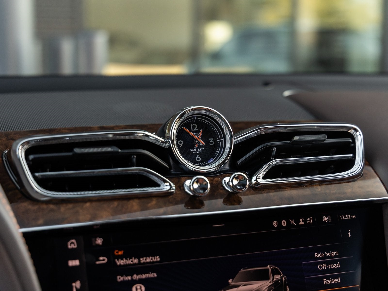 2023 Bentley Bentayga Base