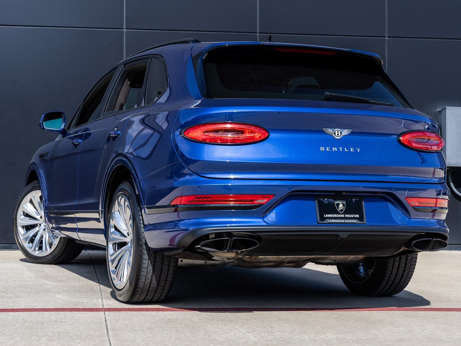 2023 Bentley Bentayga Base