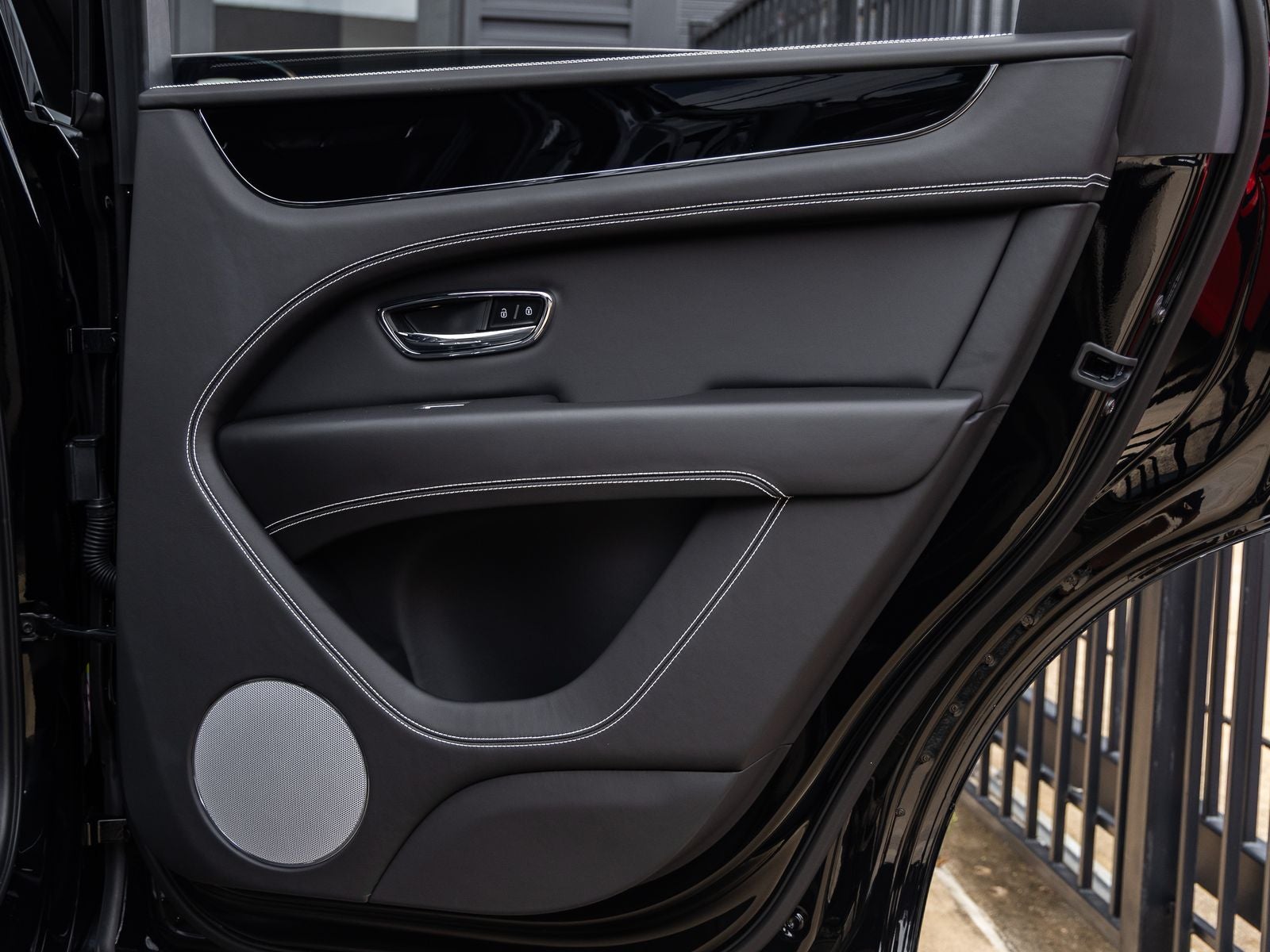 2023 Bentley Bentayga Base