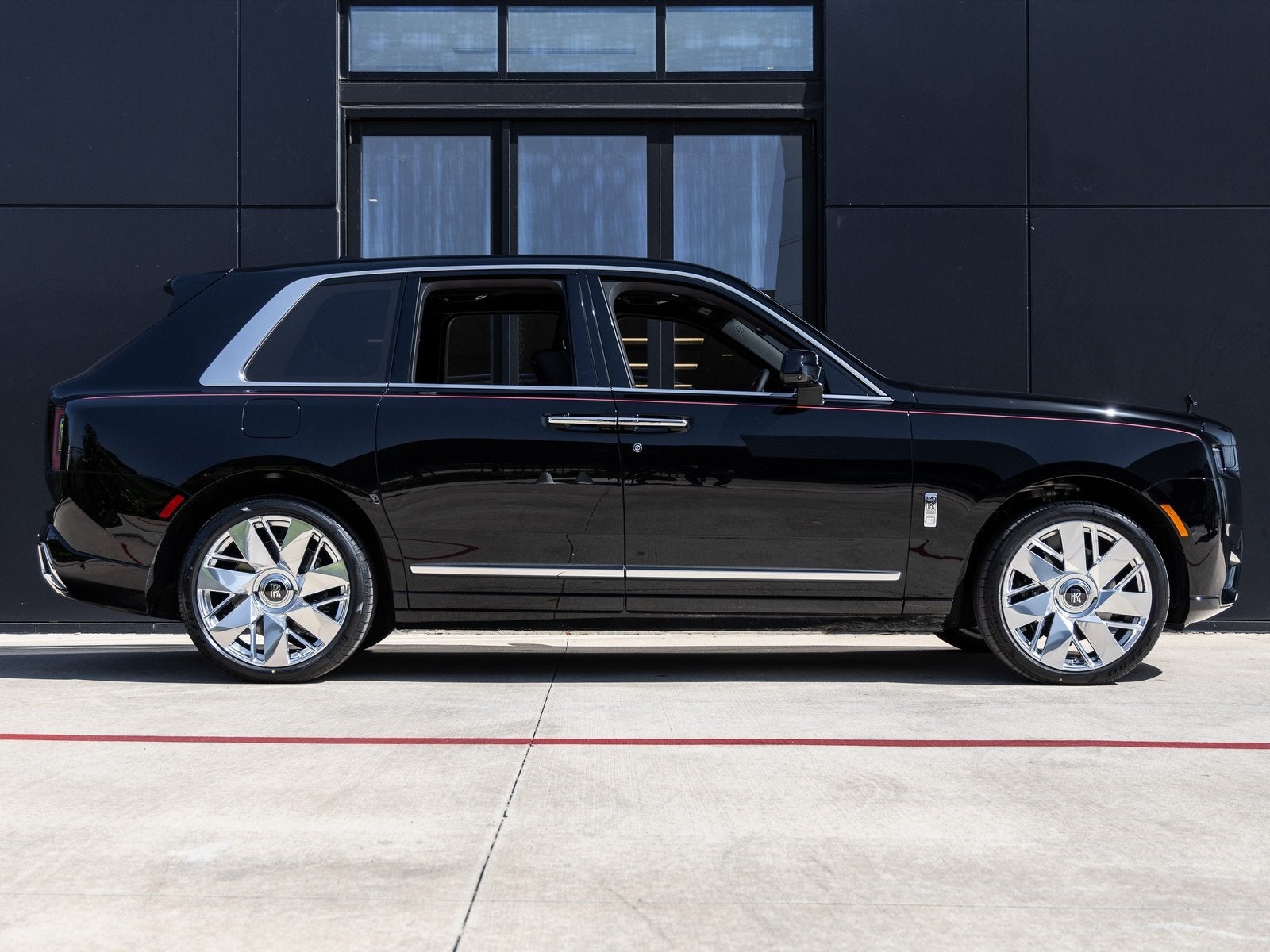2025 Rolls-Royce Cullinan 
