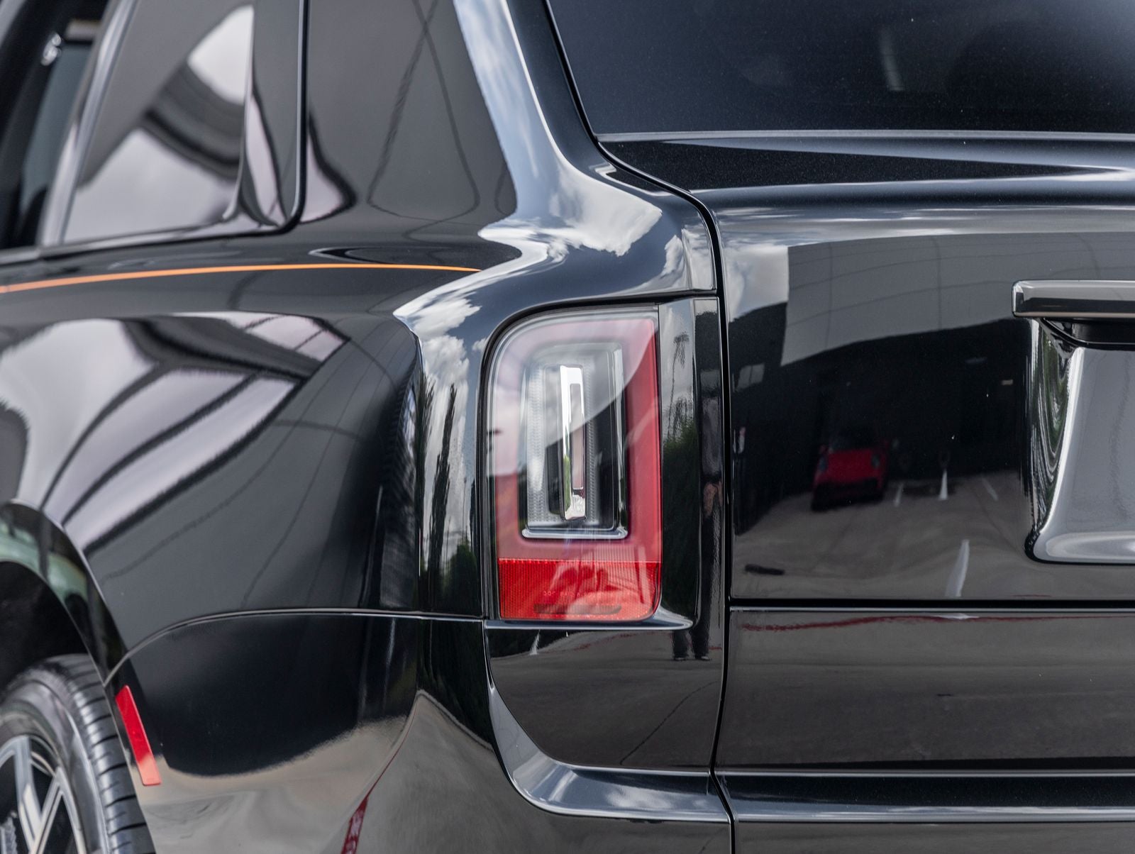2026 Rolls-Royce Cullinan Black Badge