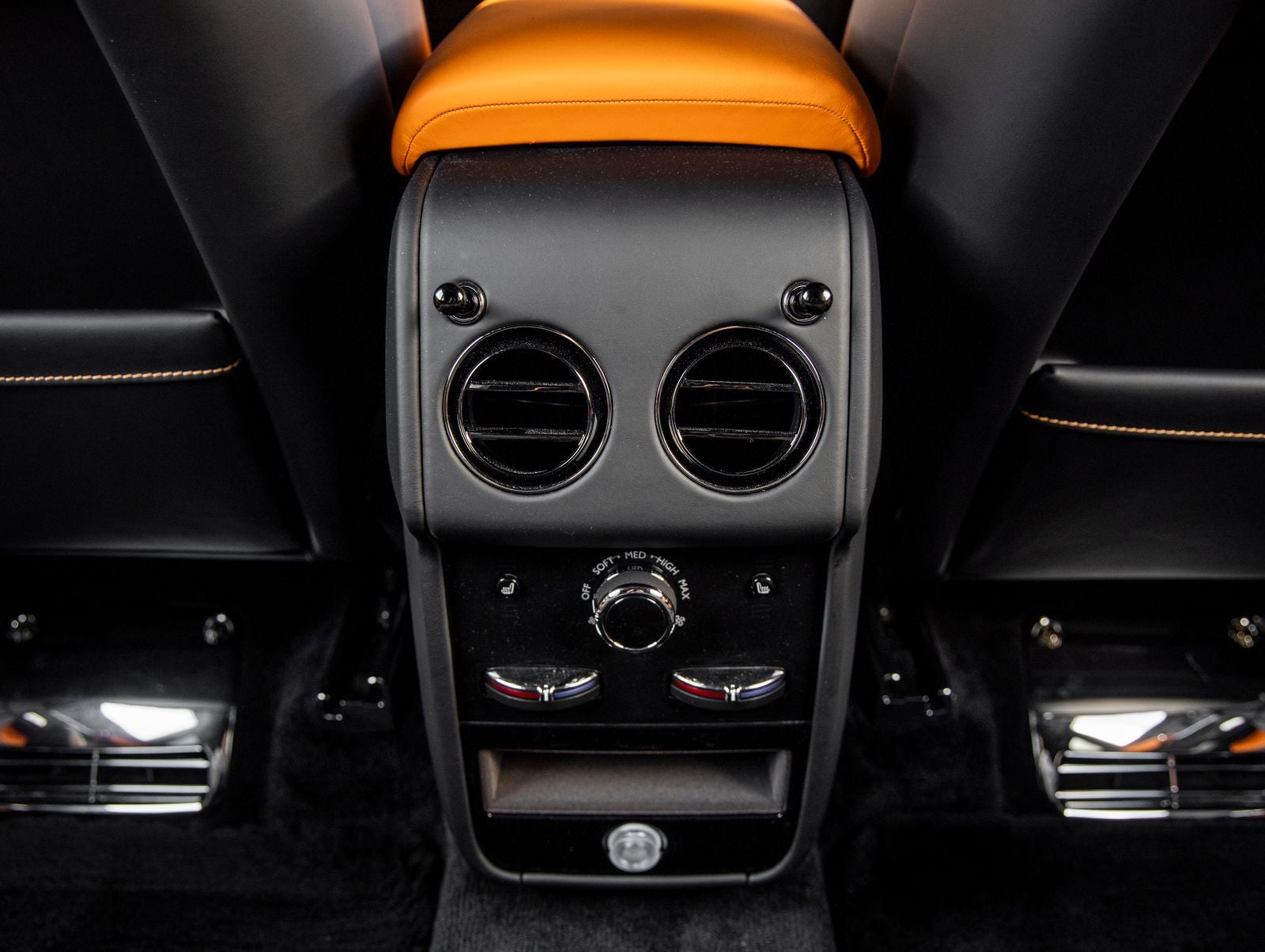 2026 Rolls-Royce Cullinan Black Badge