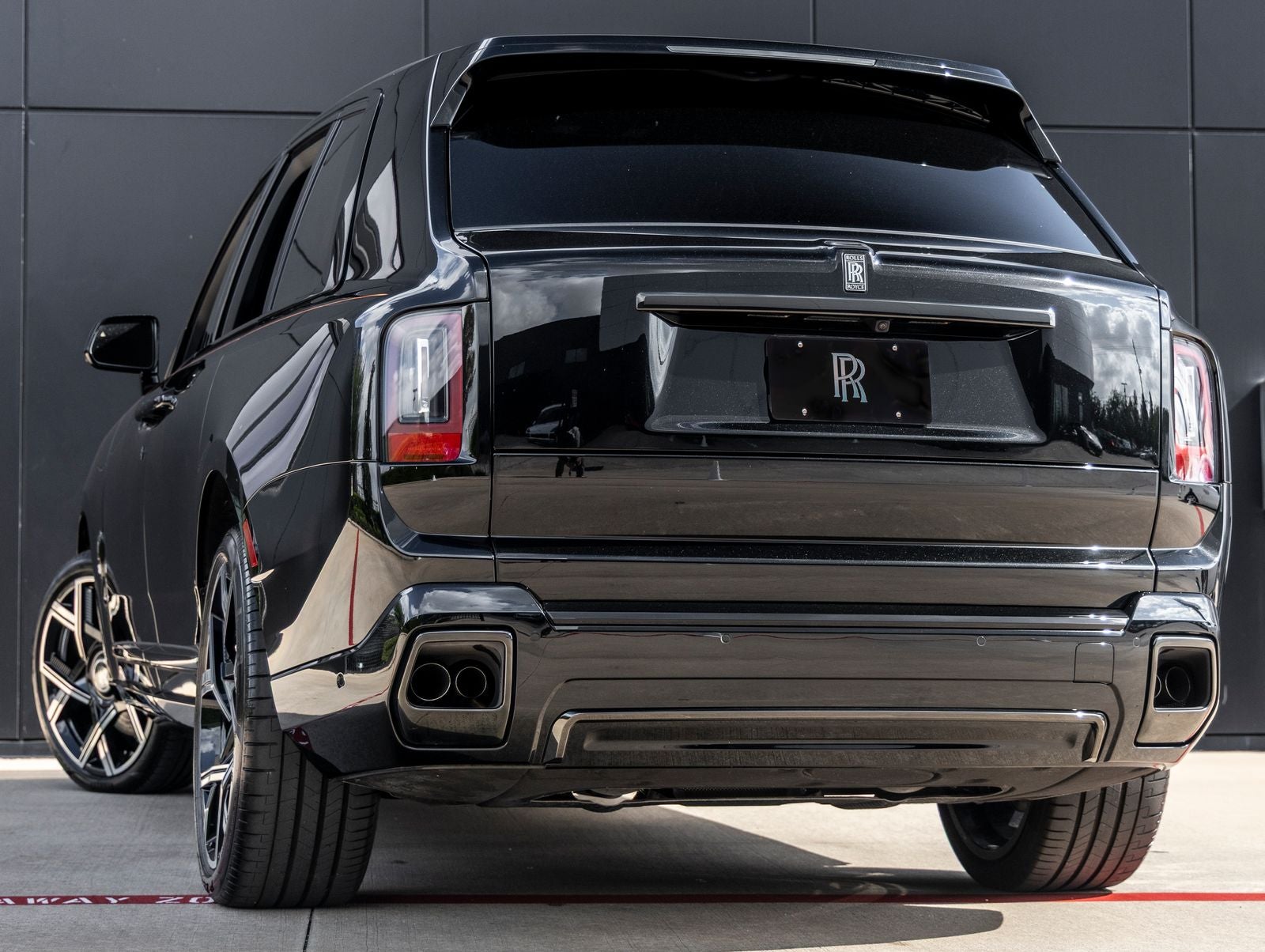 2026 Rolls-Royce Cullinan Black Badge