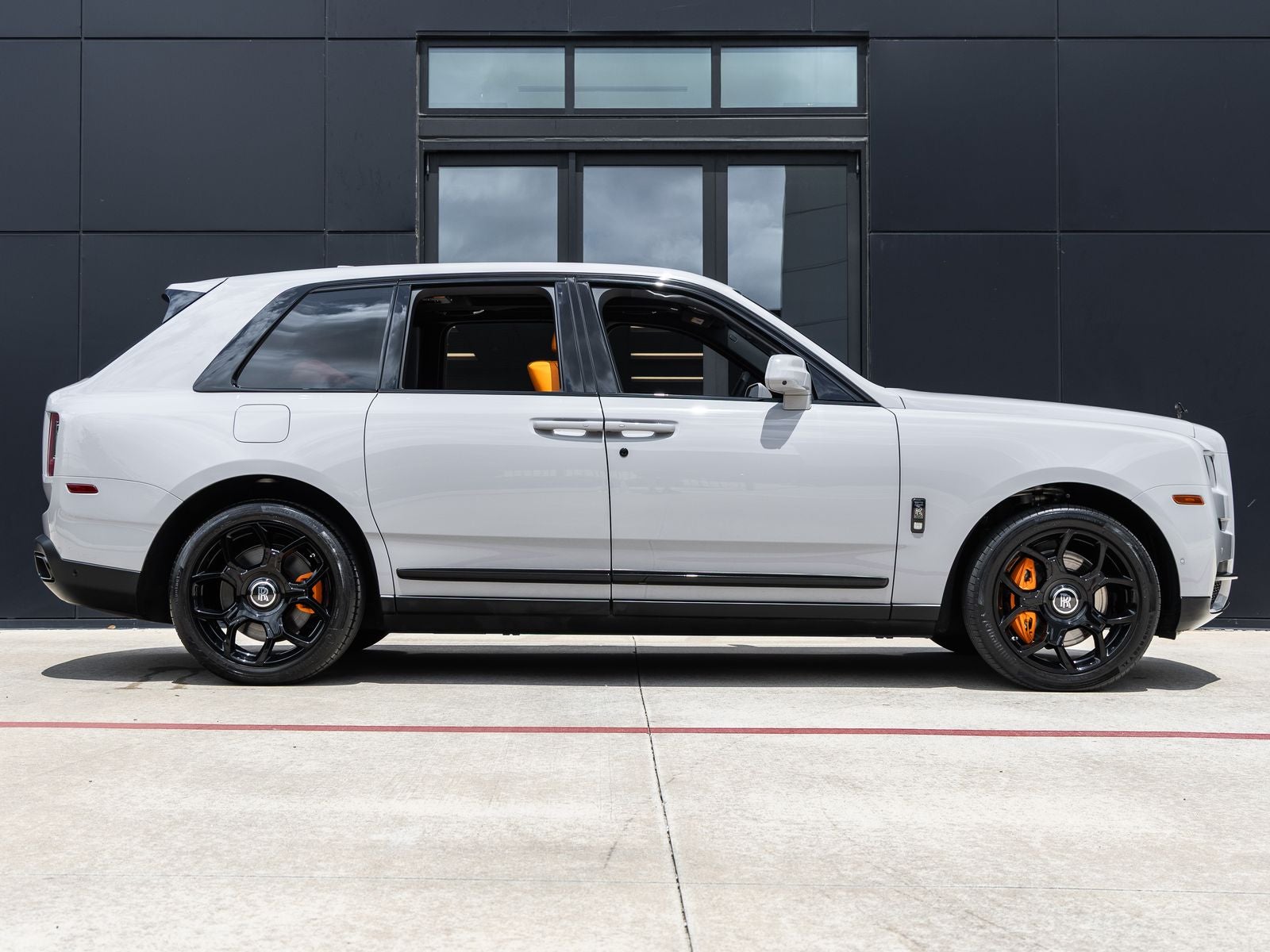 2023 Rolls-Royce Black Badge Cullinan Black Badge