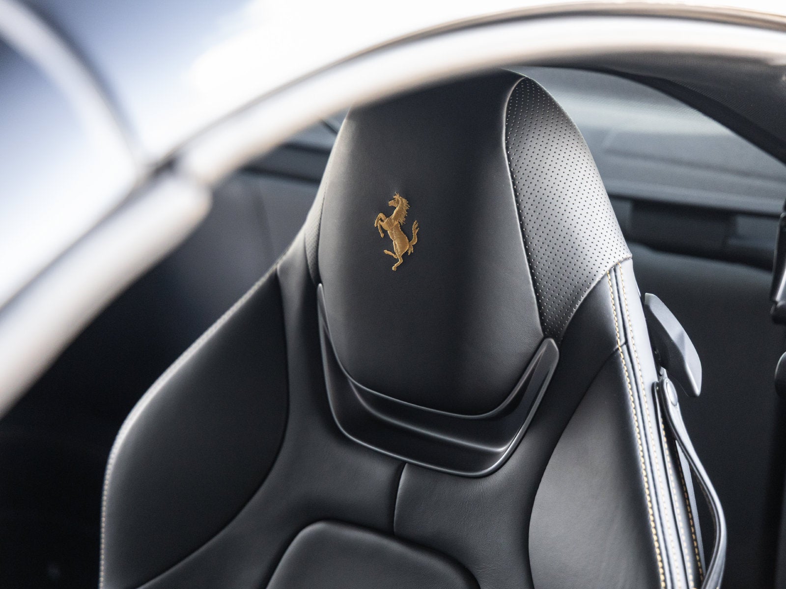 2023 Ferrari Portofino M Base