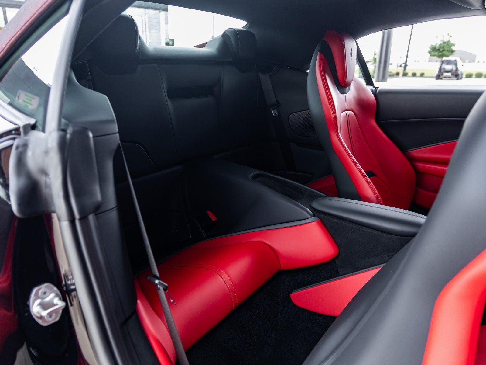 2024 Ferrari Roma Base