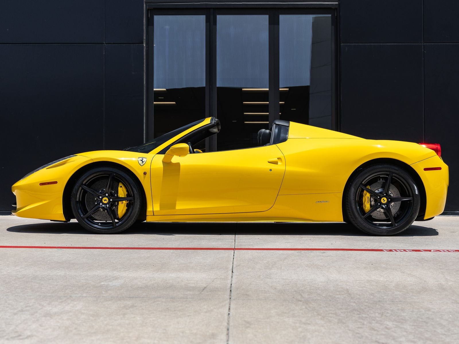 2015 Ferrari 458 Spider Base