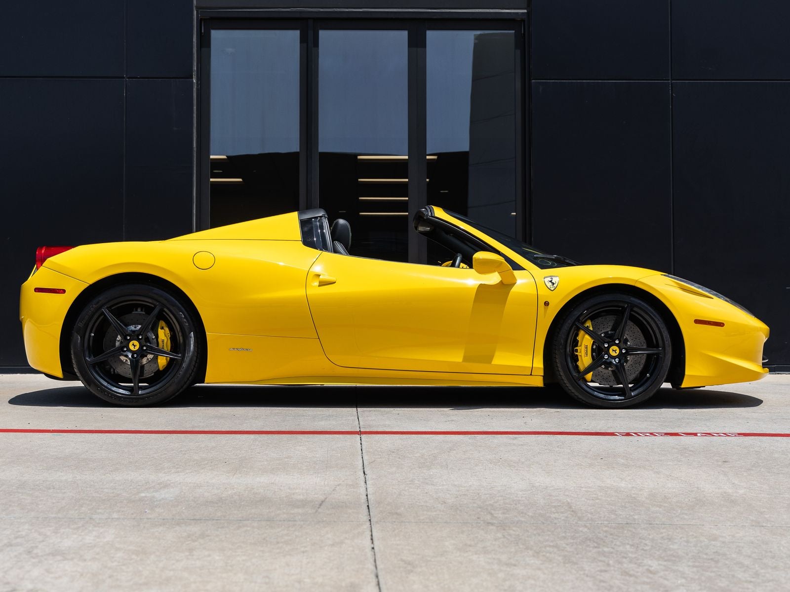 2015 Ferrari 458 Spider Base