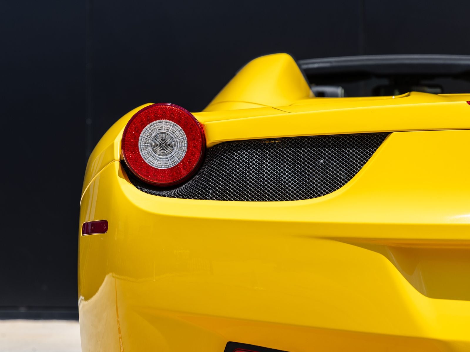 2015 Ferrari 458 Spider Base