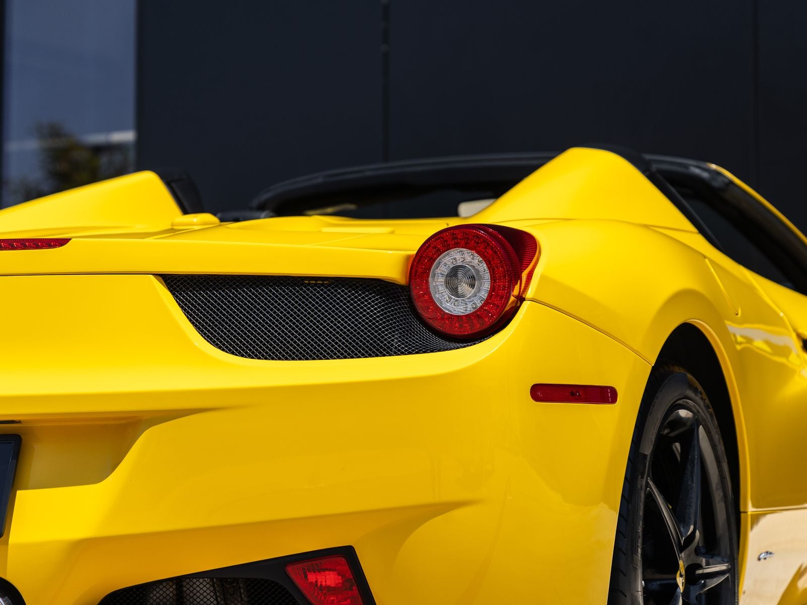 2015 Ferrari 458 Spider Base