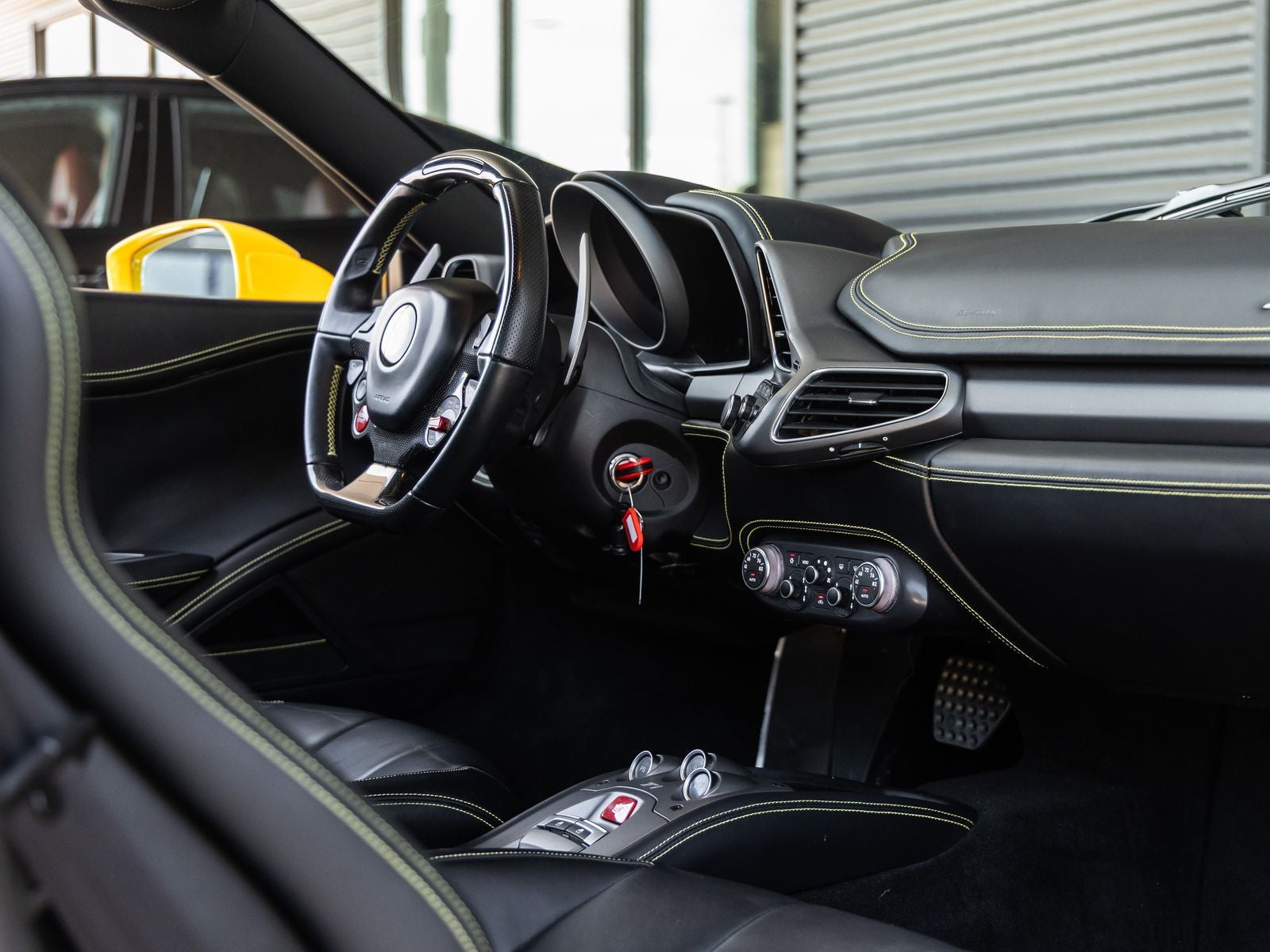 2015 Ferrari 458 Spider Base
