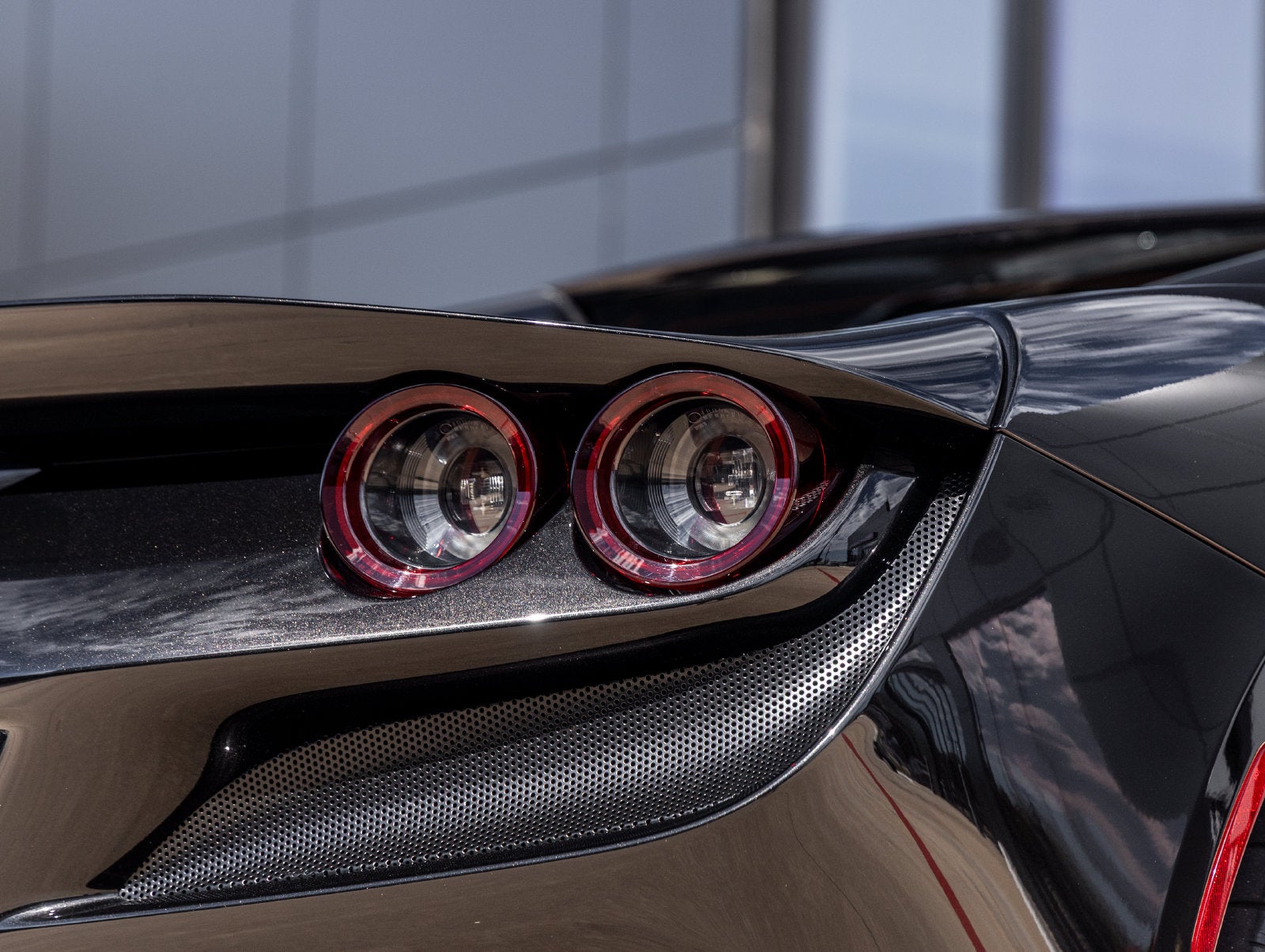 2023 Ferrari F8 Spider Base