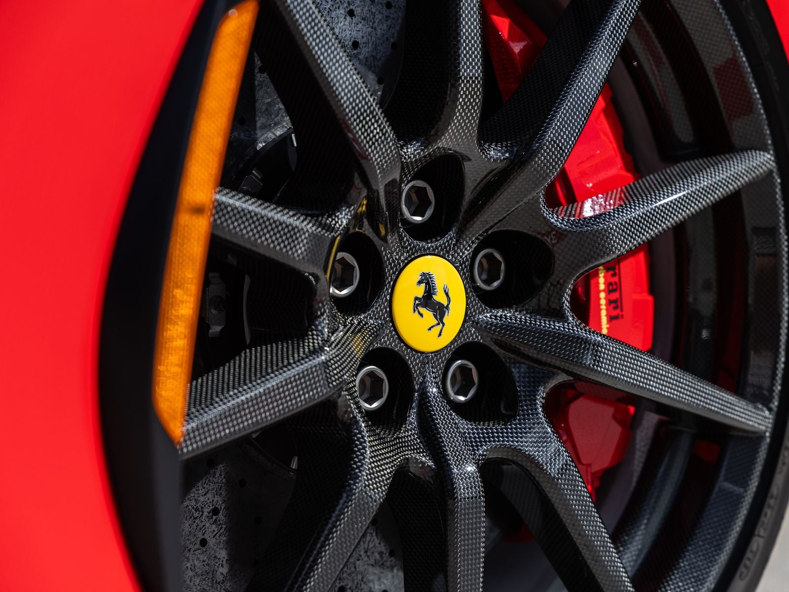 2022 Ferrari SF90 Stradale Base