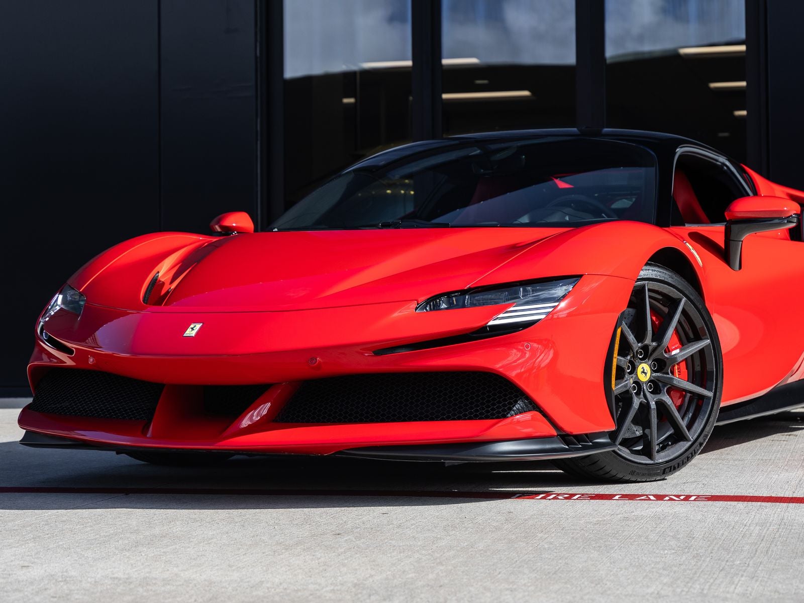 2022 Ferrari SF90 Stradale Base