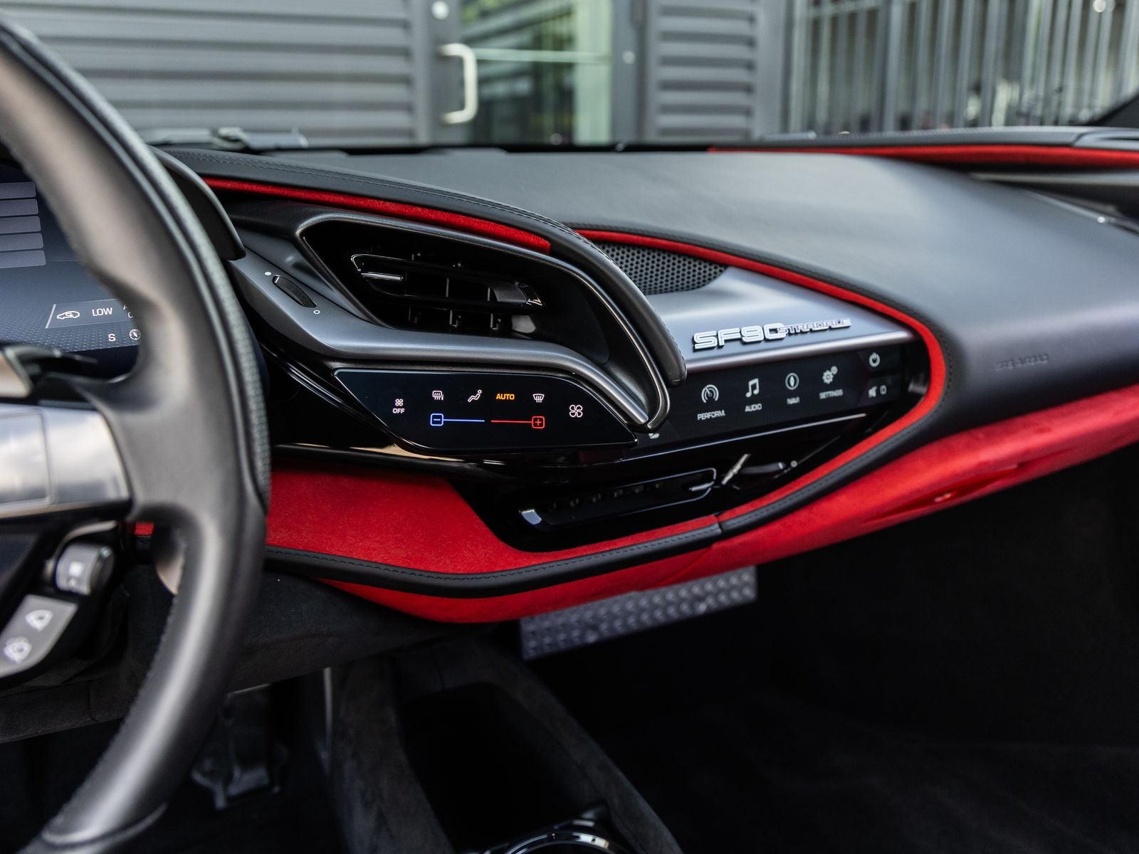 2022 Ferrari SF90 Stradale Base