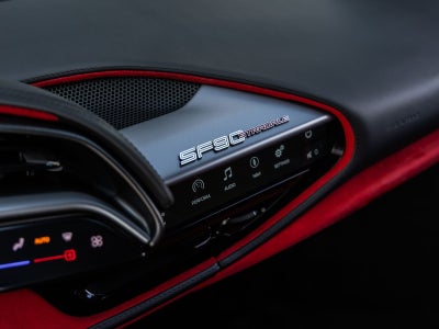 2022 Ferrari SF90 Stradale Base