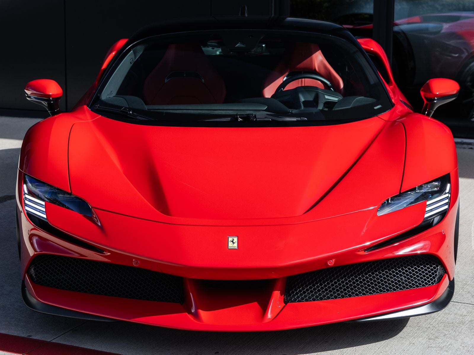 2022 Ferrari SF90 Stradale Base