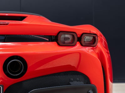 2021 Ferrari SF90 Stradale Base