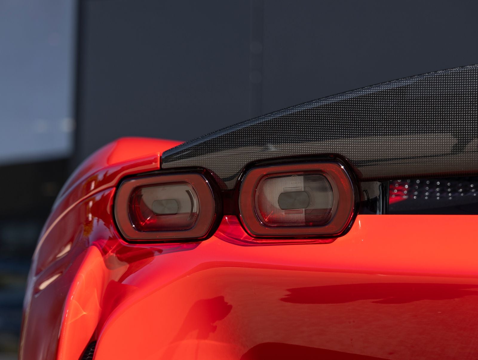 2023 Ferrari SF90 Stradale Base