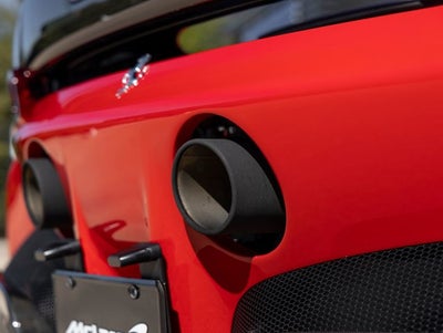 2023 Ferrari SF90 Stradale Base