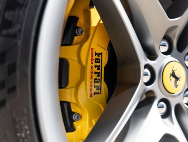 2023 Ferrari SF90 Stradale Base