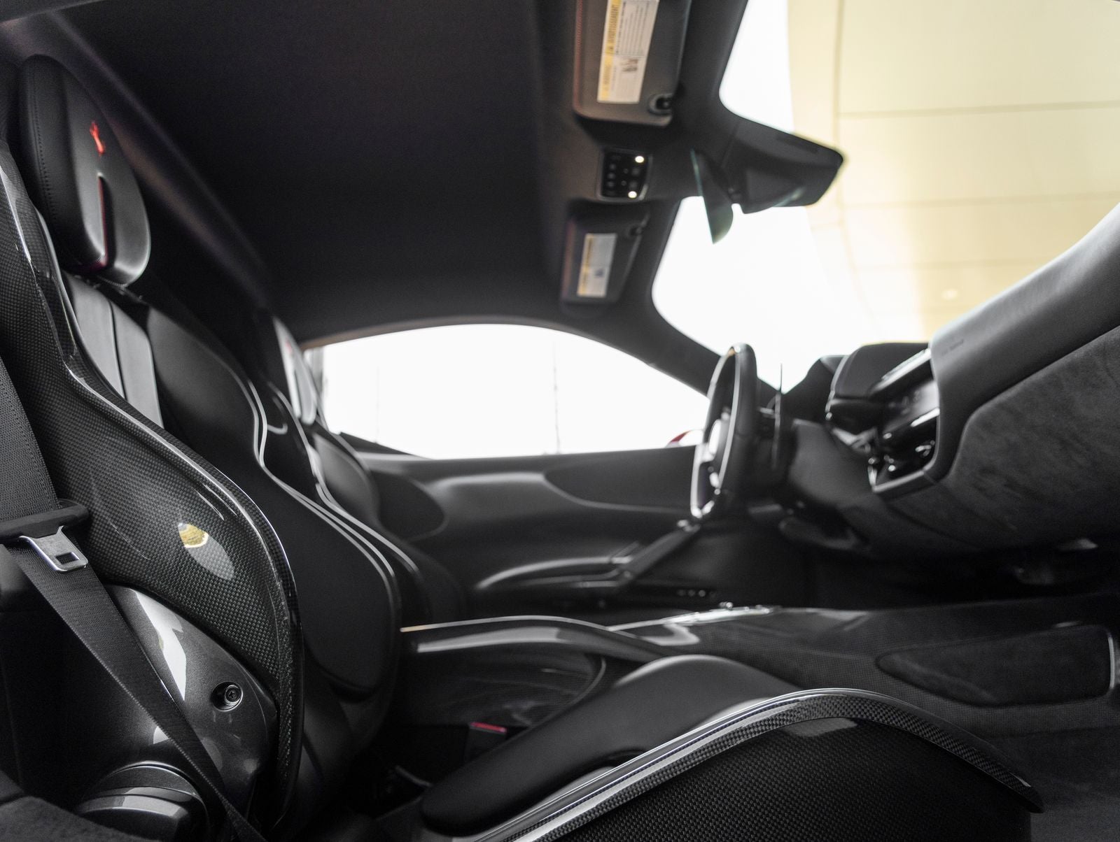 2023 Ferrari SF90 Stradale Base