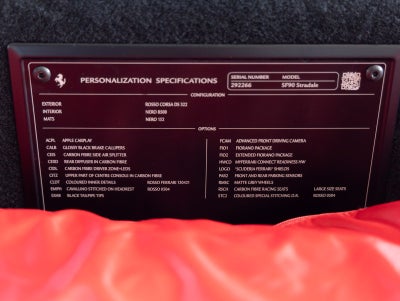 2023 Ferrari SF90 Stradale Base