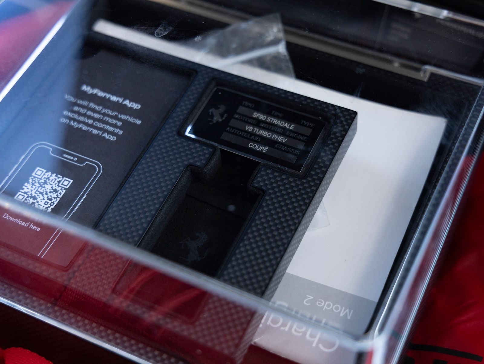 2023 Ferrari SF90 Stradale Base