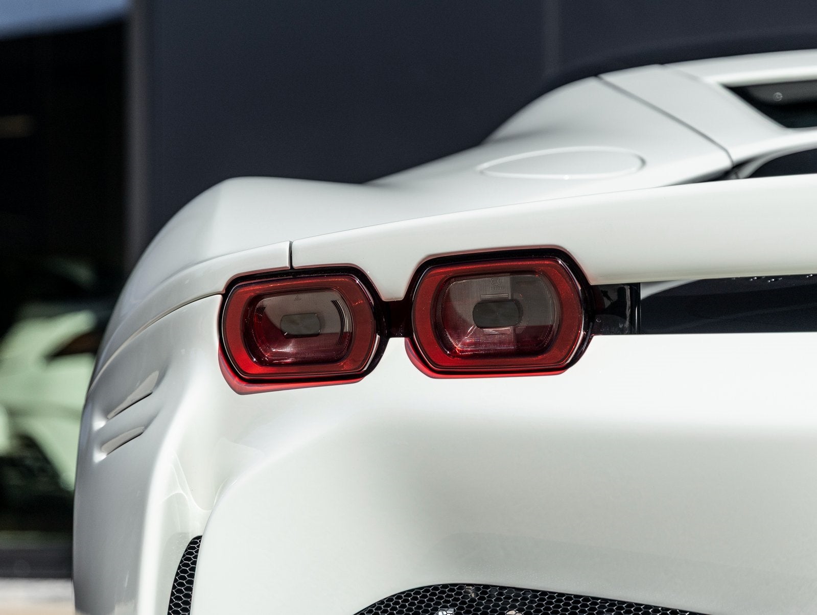 2023 Ferrari SF90 Stradale Base