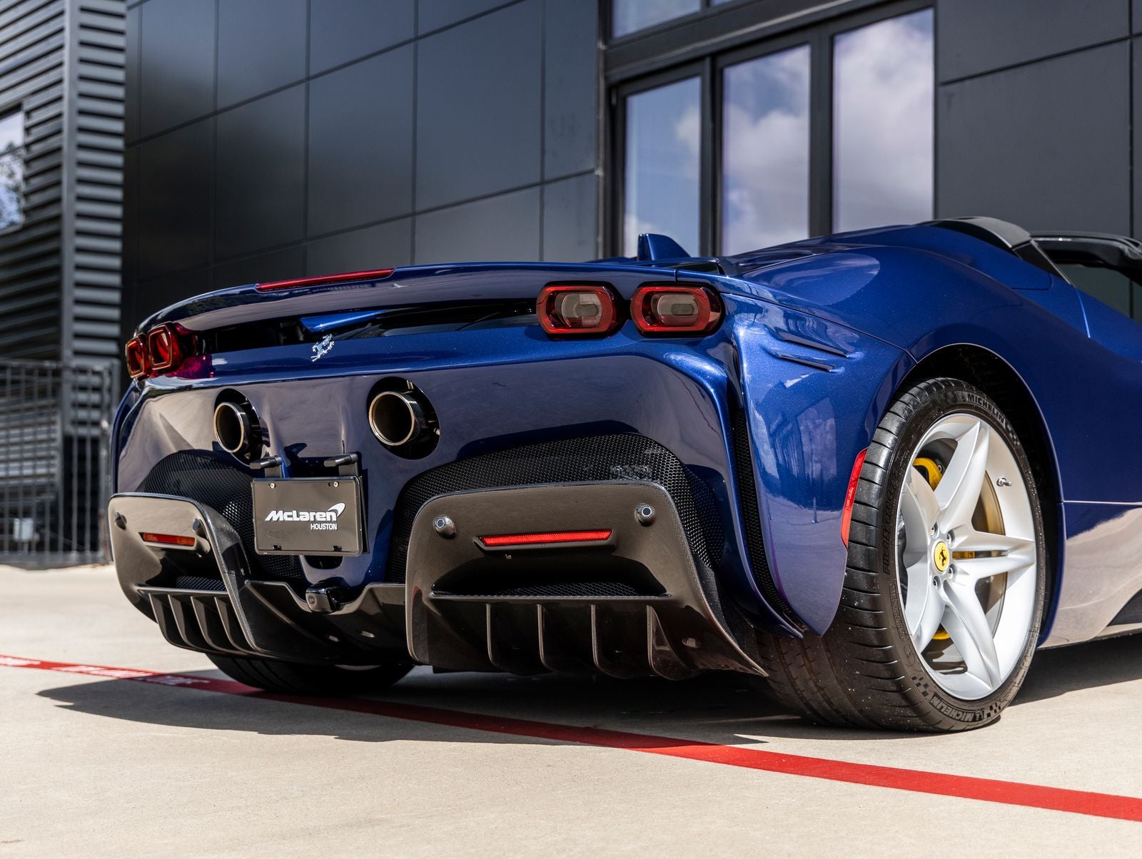 2022 Ferrari SF90 Spider Base